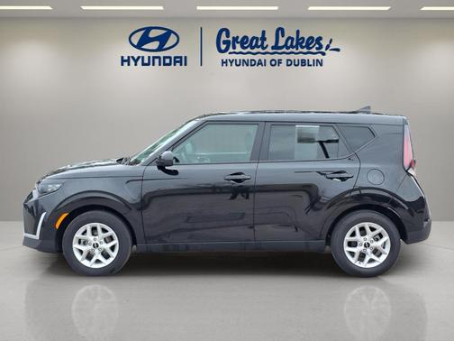 Fusion Orange 2025 Kia Soul LX