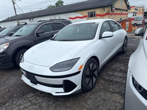 White 2024 Hyundai IONIQ 6 SE