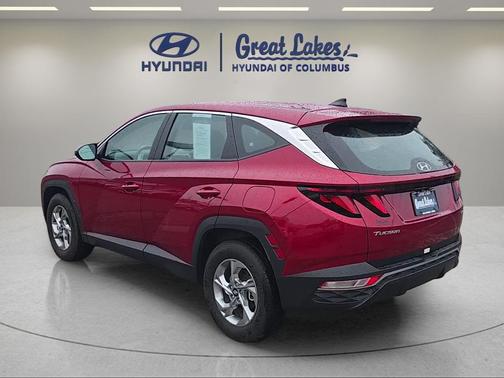 Red 2024 Hyundai TUCSON SE