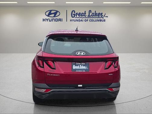 Red 2024 Hyundai TUCSON SE