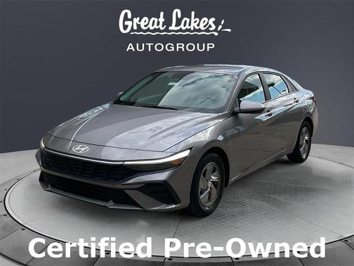 2024 Hyundai ELANTRA SE