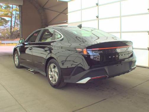 Black 2026 Hyundai SONATA SE