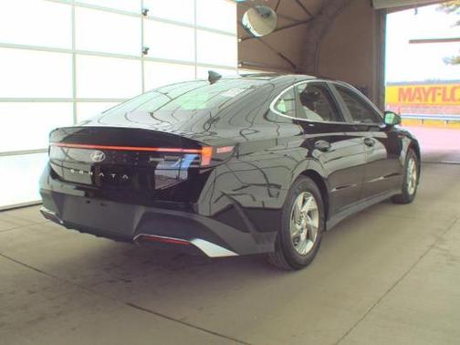 Black 2026 Hyundai SONATA SE