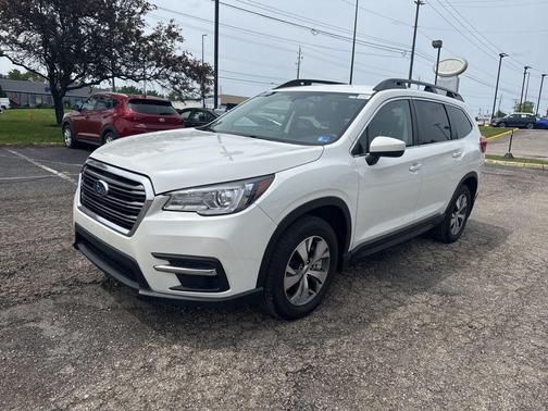 Crystal White Pearl 2022 Subaru Ascent Premium 8-Passenger