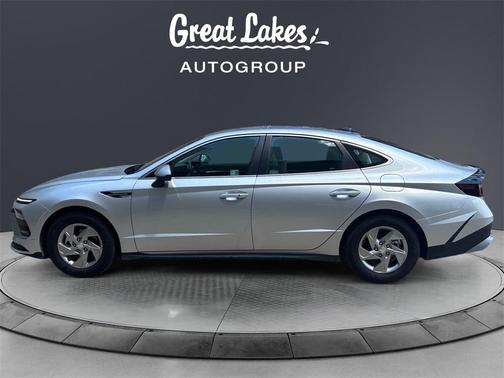 2025 Hyundai SONATA SE