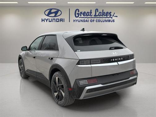 2025 Hyundai IONIQ 5 SE