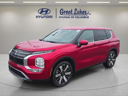Diamond Red 2025 Mitsubishi Outlander SE
