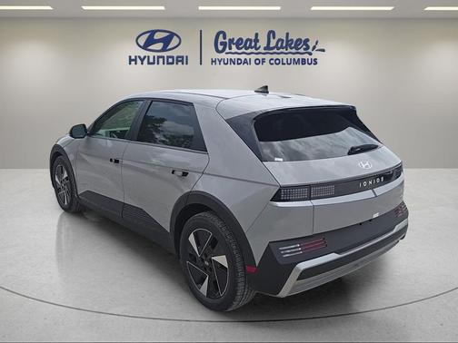 Cyber Gray 2026 Hyundai IONIQ 5 SEL