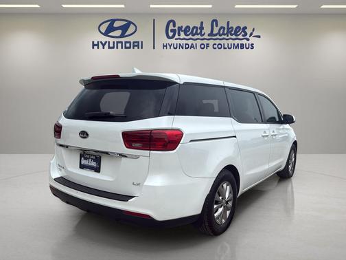 Snow White Pearl 2021 Kia Sedona LX