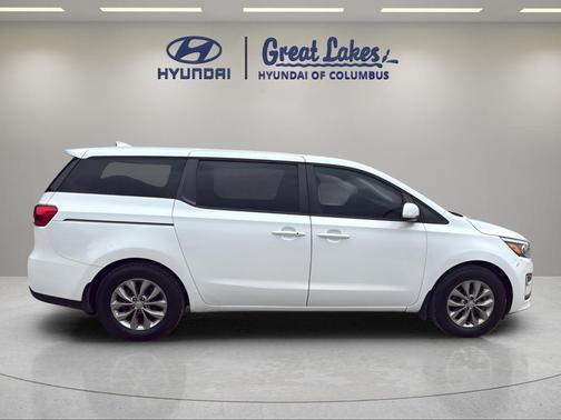 Snow White Pearl 2021 Kia Sedona LX