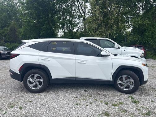 Serenity White Pearl 2023 Hyundai TUCSON SE