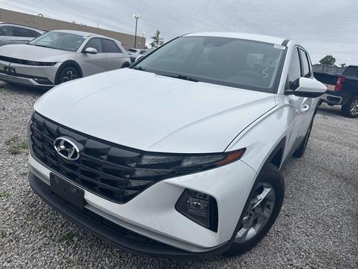 Serenity White Pearl 2023 Hyundai TUCSON SE