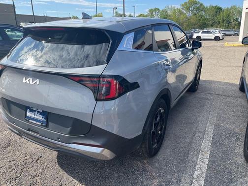 Wolf Gray 2026 Kia Sportage EX