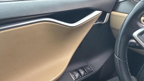 2014 Tesla Model S Base