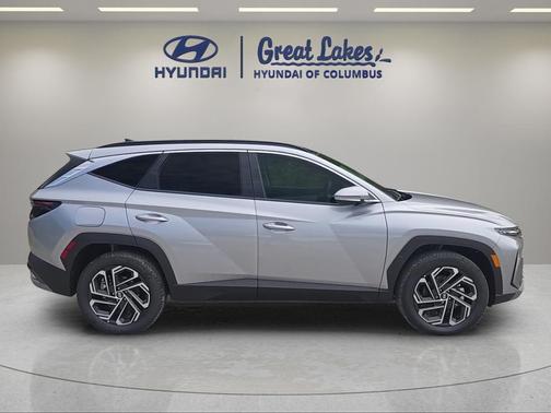 Shimmering Silver 2026 Hyundai TUCSON Plug-In Hybrid Limited