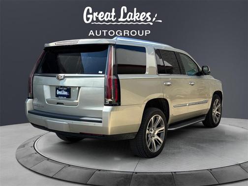 2016 Cadillac Escalade Luxury