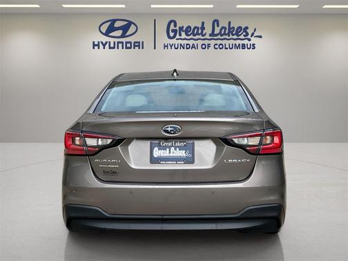 2022 Subaru Legacy 