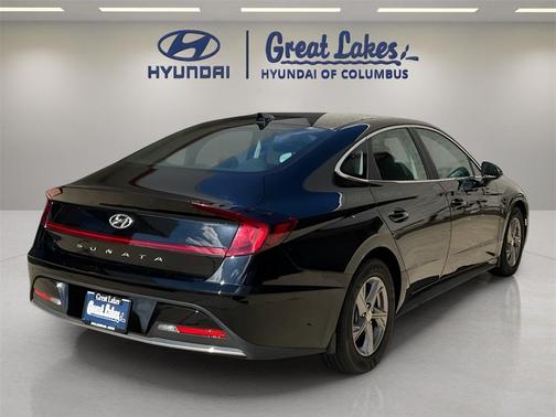 2023 Hyundai SONATA SE