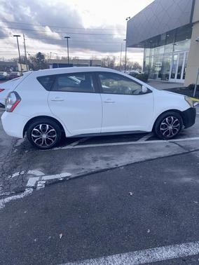 2010 Pontiac Vibe Base