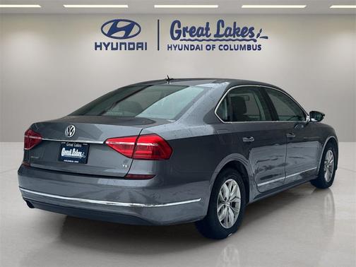 2016 Volkswagen Passat 1.8T S