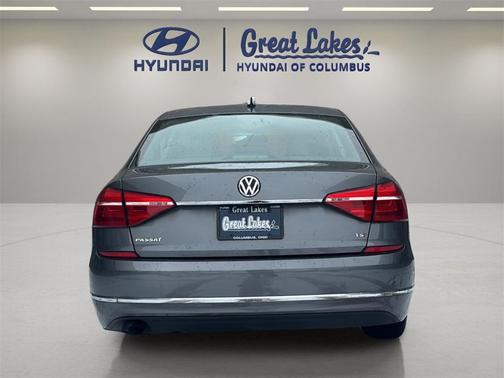 2016 Volkswagen Passat 1.8T S