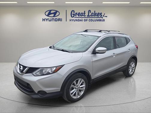 Brilliant Silver 2017 Nissan Rogue Sport SV
