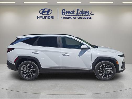 White Pearl 2026 Hyundai TUCSON SEL