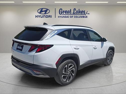 White Pearl 2026 Hyundai TUCSON SEL
