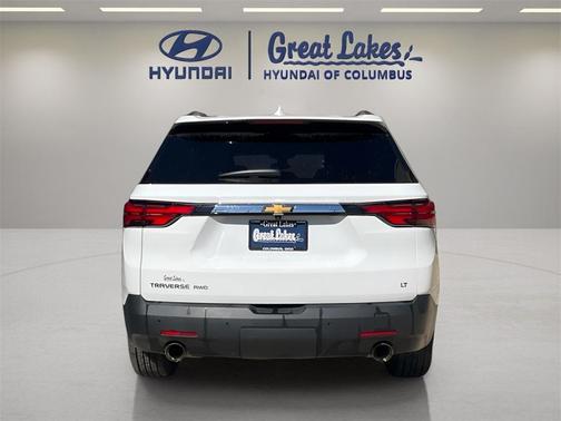 2022 Chevrolet Traverse LT Cloth