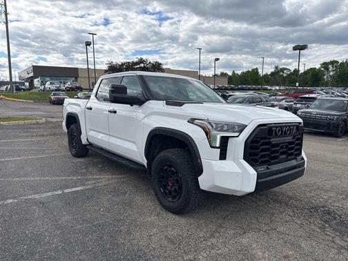 Ice 2023 Toyota Tundra Hybrid TRD Pro