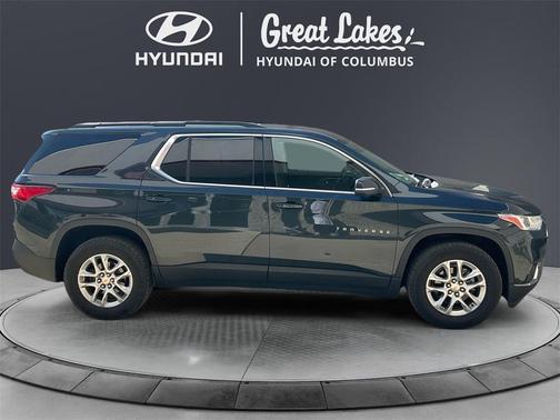 2021 Chevrolet Traverse LT Cloth