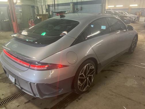 2024 Hyundai IONIQ 6 Limited