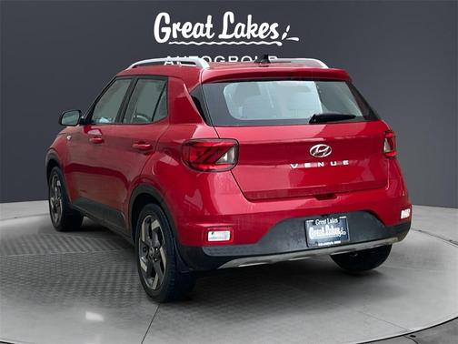 2022 Hyundai VENUE SEL