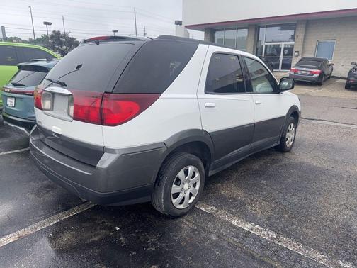 Olympic White 2004 Buick Rendezvous CX