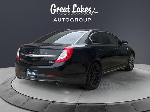 2015 Lincoln MKS Base