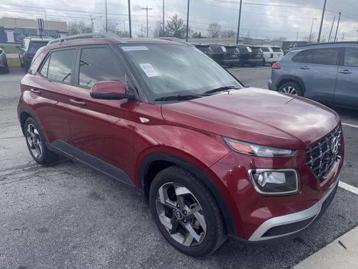 2024 Hyundai VENUE SEL