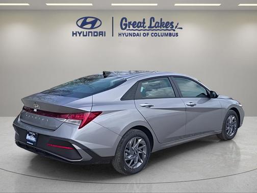 Metal 2026 Hyundai ELANTRA HEV Blue