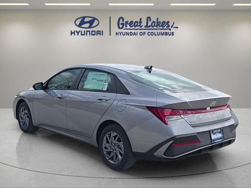 Metal 2026 Hyundai ELANTRA HEV Blue