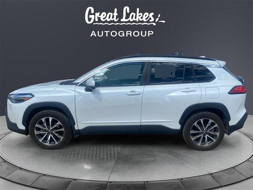 2022 Toyota Corolla Cross XLE