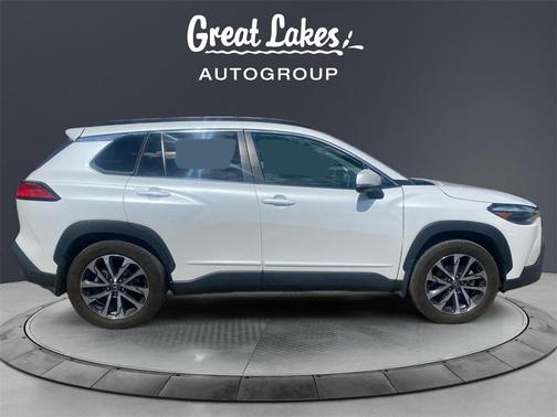2022 Toyota Corolla Cross XLE