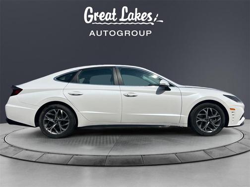2022 Hyundai SONATA SEL