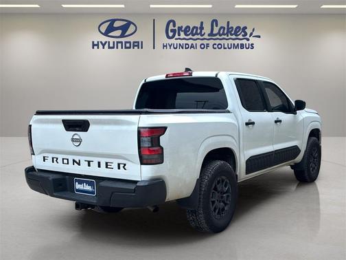 2022 Nissan Frontier S