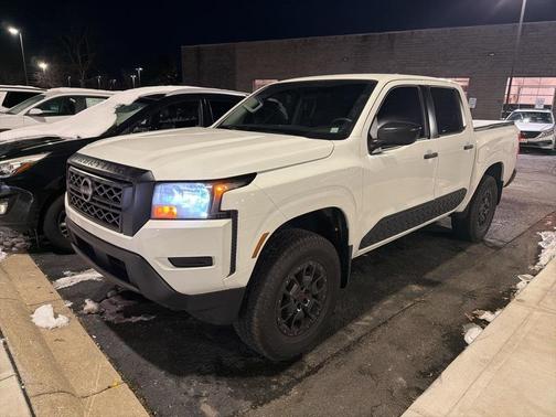 2022 Nissan Frontier S