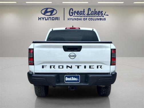 2022 Nissan Frontier S