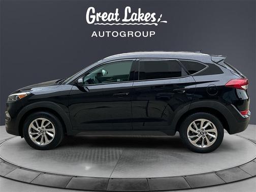 2016 Hyundai TUCSON SE