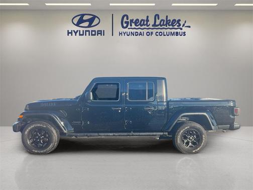 2022 Jeep Gladiator Sport