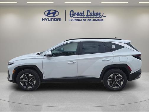 White Pearl 2026 Hyundai TUCSON Hybrid SEL Convenience