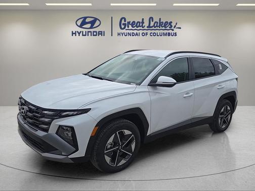 White Pearl 2026 Hyundai TUCSON Hybrid SEL Convenience