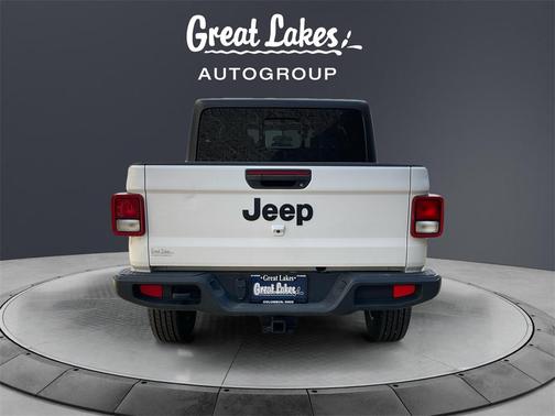 2023 Jeep Gladiator Sport