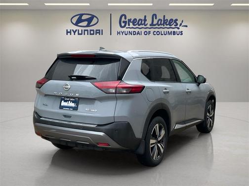 2022 Nissan Rogue SL